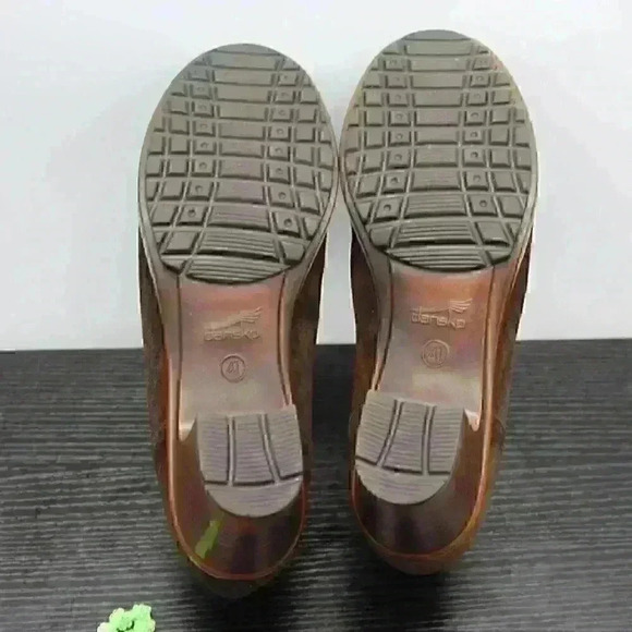 Dansko Women’s Brown Suede Leather Slip On Clogs - Picture 9 of 10